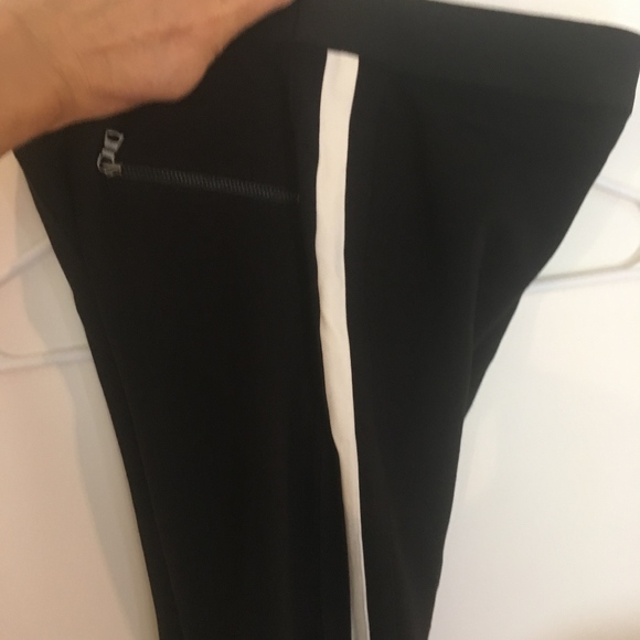 BCBG MAXAZRIA XS Black Leggings with White Stripe - Picture 3 of 4